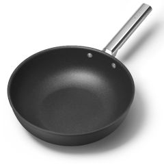 מחבת ווק עם ידית מבית SMEG סמאג דגם CKFW 3001 BLM